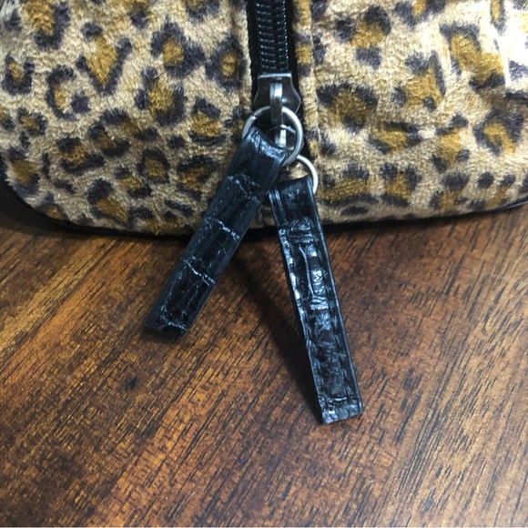 Bueno Collection  Leather Leopard shoulder handbag  brown . - Picture 5 of 7